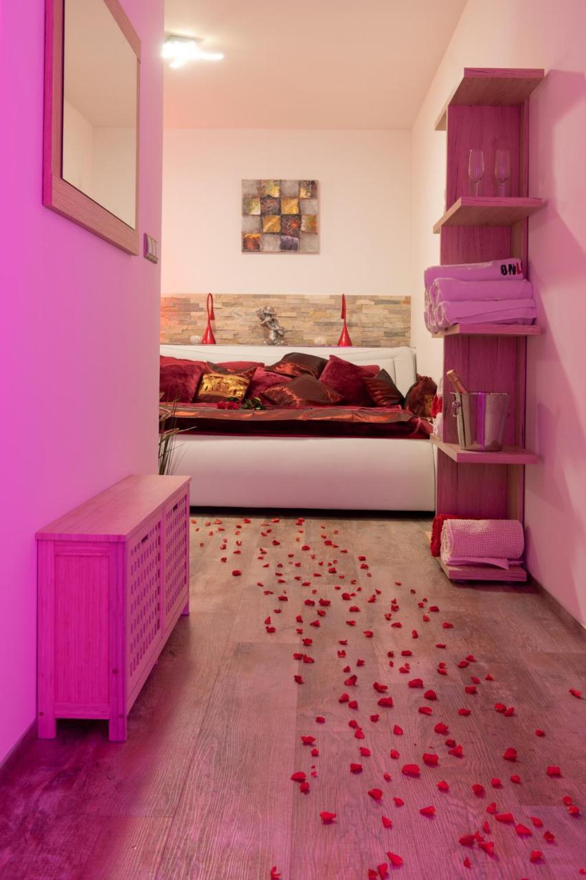 Romanticky Wellness Suite Hotel Heinz Dobris Ngoại thất bức ảnh